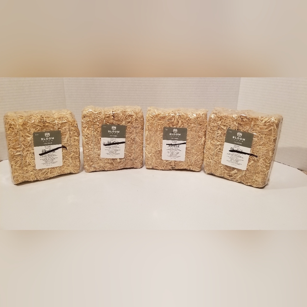 Fall Straw Bales  - NWT